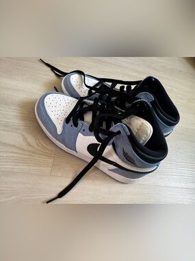 2021 Air Jordan 1 Retro High OG 'University Blue'